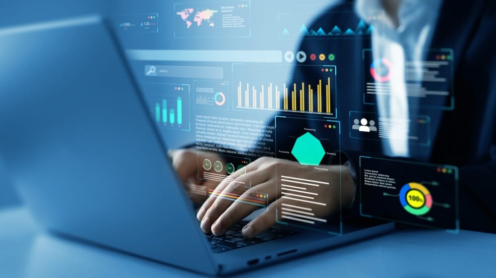 data analyst working in a laptop